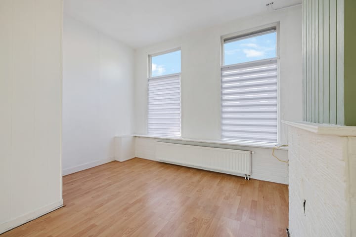 Foto 15 van Willem Loréstraat 14