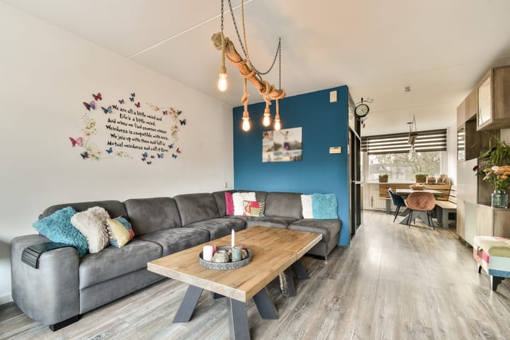 Foto 2 van Knikbloem 23