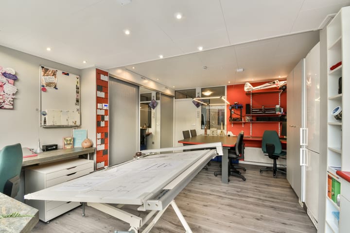 Foto 17 van Knikbloem 23