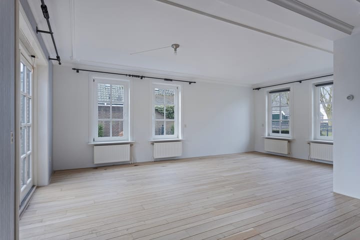 Foto 15 van Mientweg 34