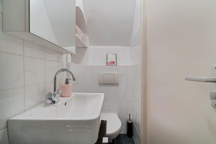 Foto 21 van Opzoomerstraat 30-A