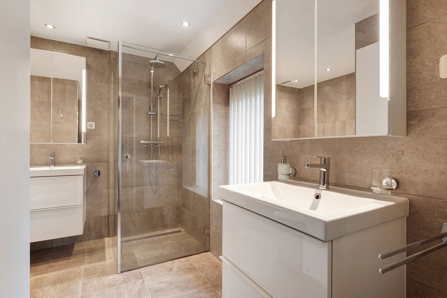 Foto 35 van Glinthaar 41