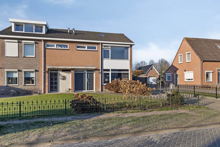 Foto 36 van Willem Grolstraat 56