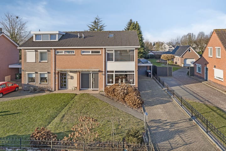 Foto 37 van Willem Grolstraat 56