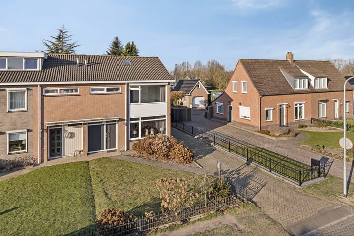 Foto 38 van Willem Grolstraat 56