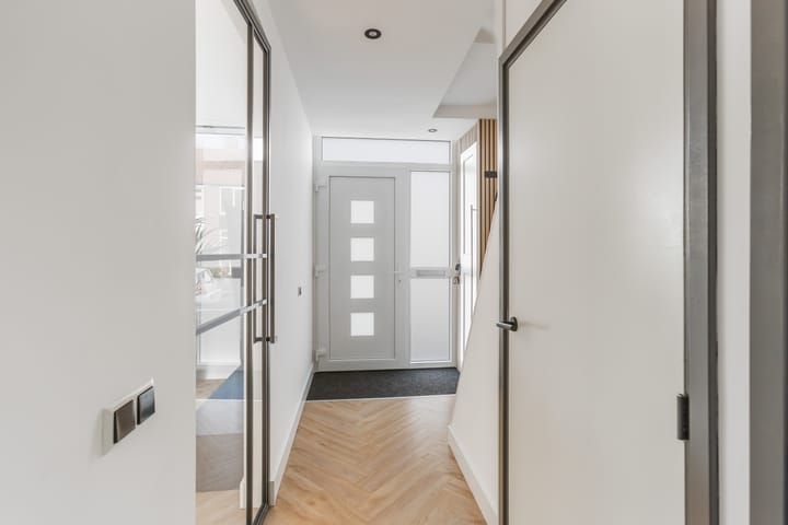 Foto 17 van Azaleastraat 15