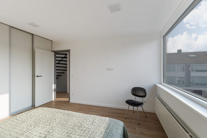 Foto 21 van Azaleastraat 15