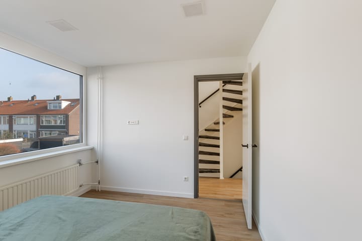 Foto 26 van Azaleastraat 15