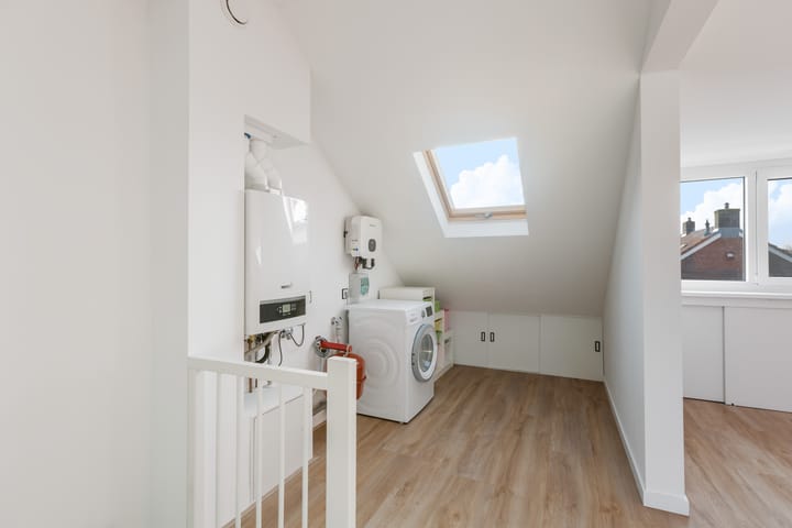 Foto 30 van Azaleastraat 15