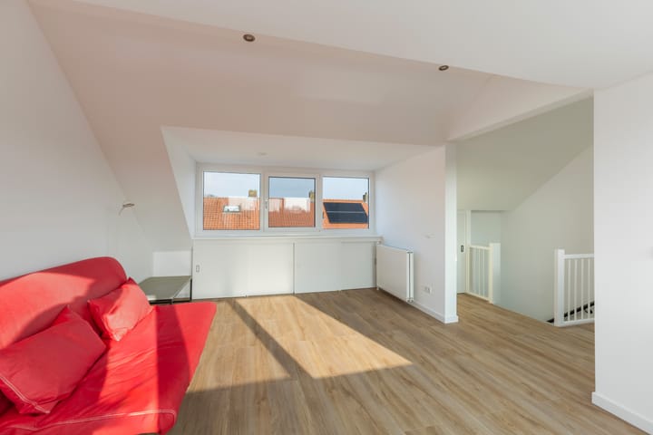 Foto 33 van Azaleastraat 15