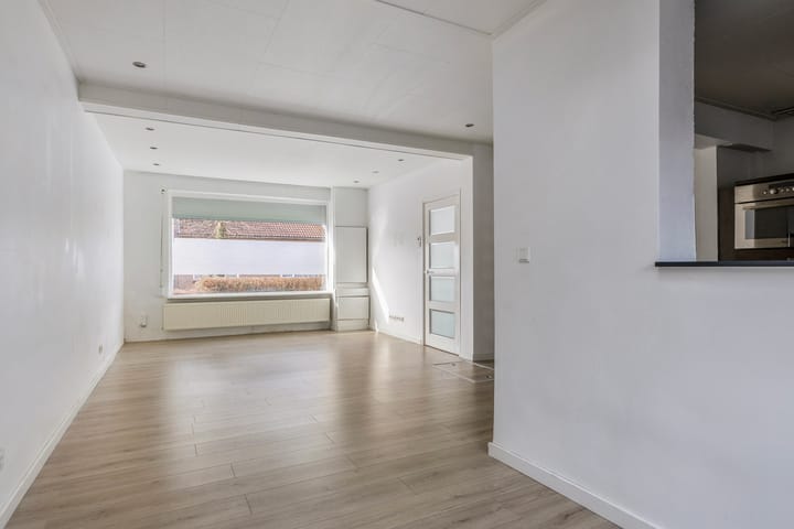 Foto 2 van Rooseveltweg 5