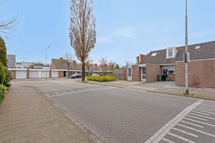 Foto 22 van Koraaldijk 1