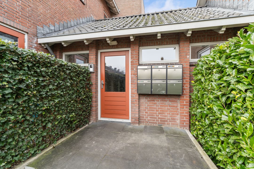 Photo 22 of Prins Bernhardstraat 47-D