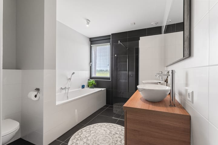 Foto 26 van Morgenerf 4