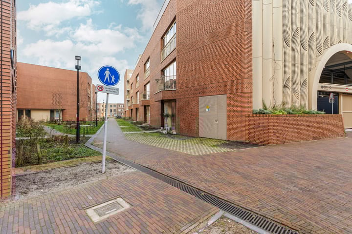 Foto 39 van Ferdinand Biesselshof 4