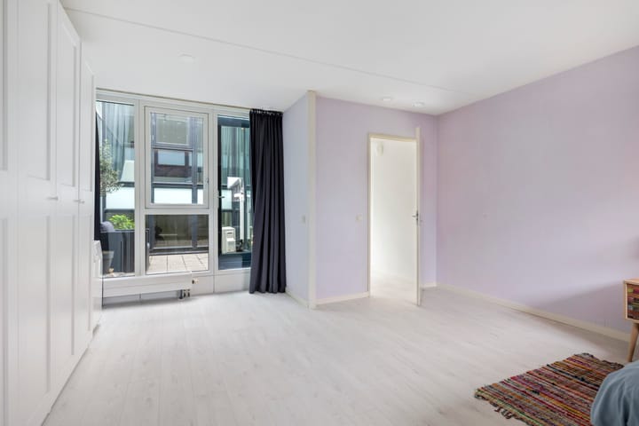 Foto 10 van Roggestraat 137