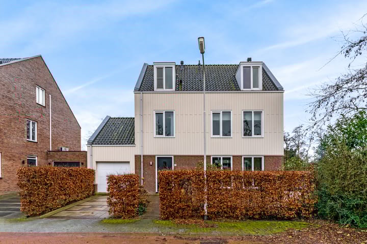 Foto 48 van Klaas Risstraat 15