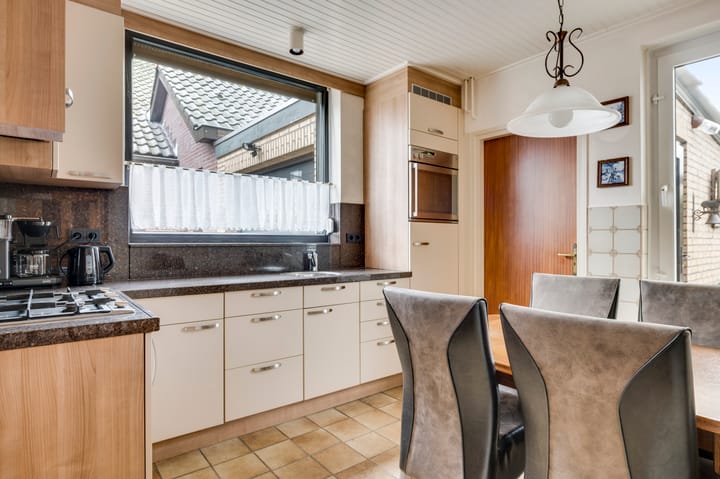 Foto 12 van Maartenstraat 6