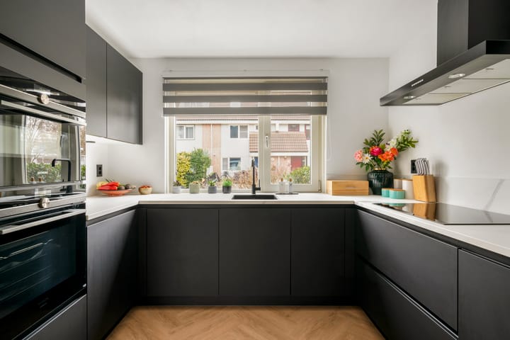 Foto 3 van Carolineburg 63