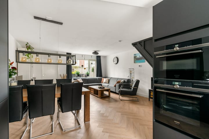 Foto 9 van Carolineburg 63