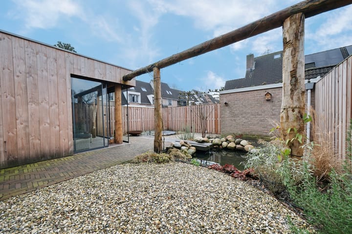 Foto 28 van Poggenbeekstraat 1