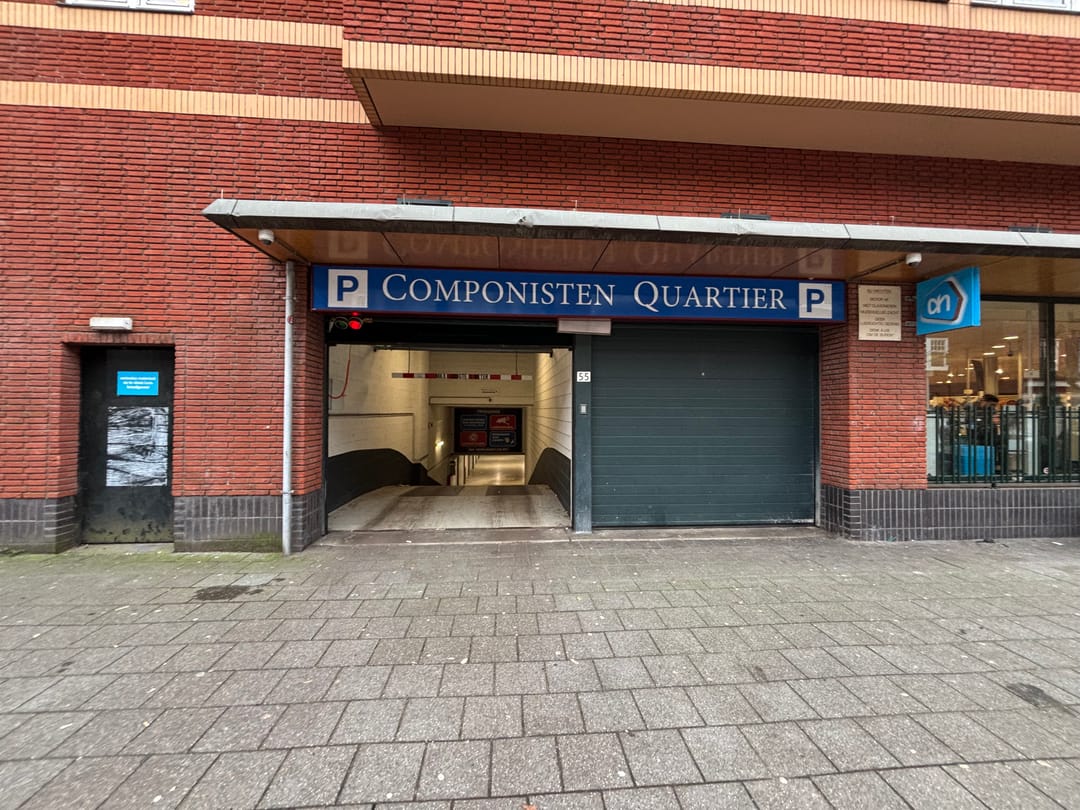 Photo 2 of Gerrit van der Veenstraat 55