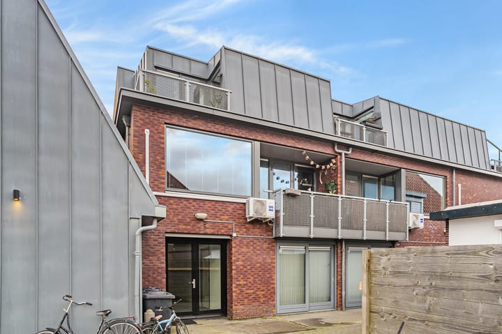 Foto 2 van Zuideinde 30-D