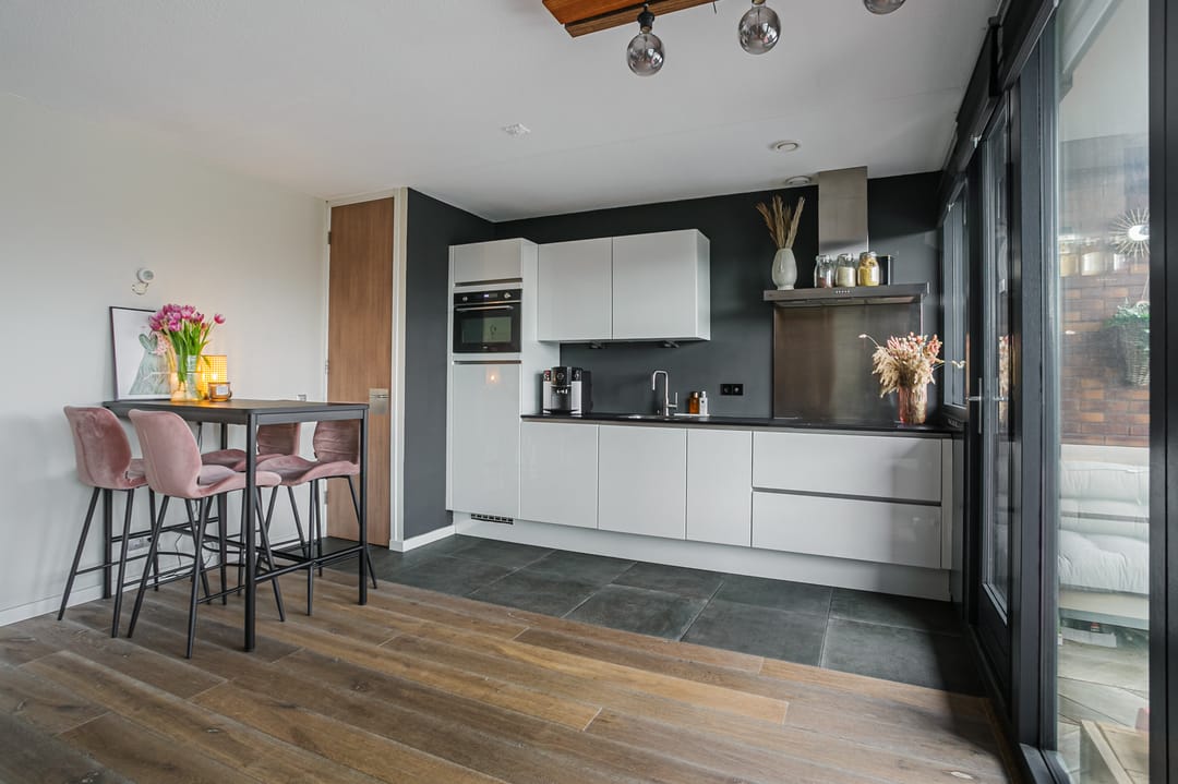 Foto 8 van Zuideinde 30-D