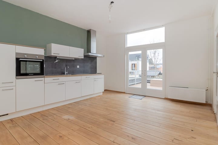 Photo 10 of Nieuweweg 12-A