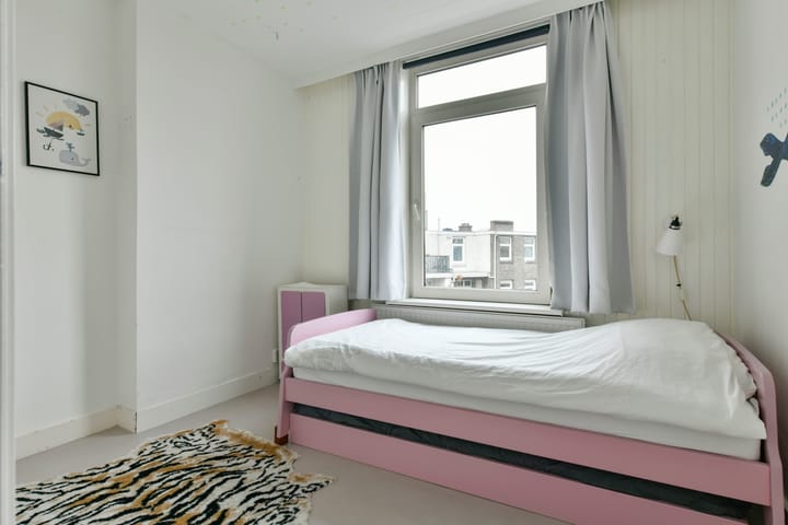 Photo 17 of Chasséstraat 52-3