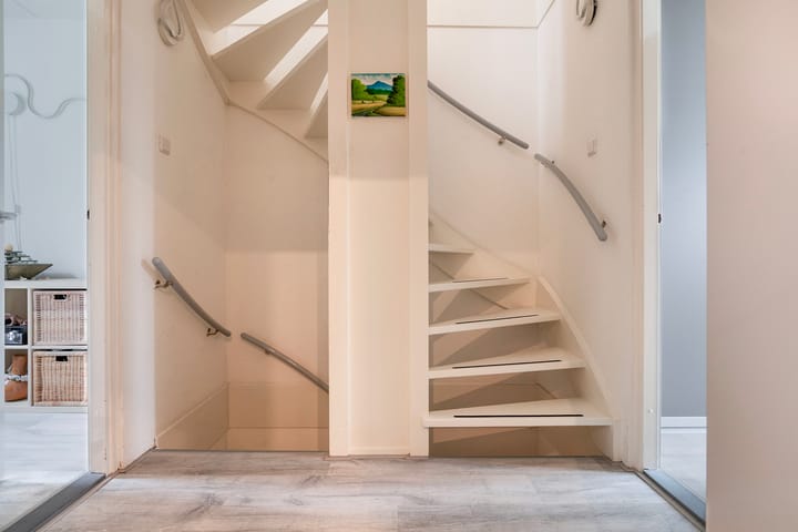 Foto 13 van Weigeliapark 12