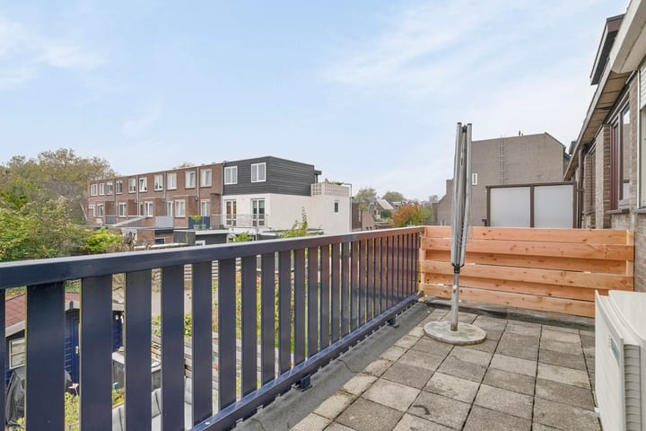 Foto 23 van Weigeliapark 12