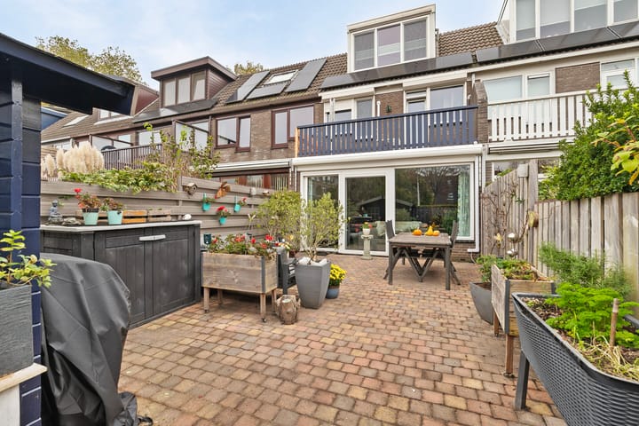 Foto 26 van Weigeliapark 12