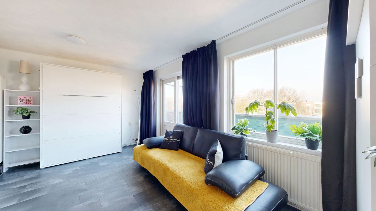 Foto 5 van Charlotte Brontéstraat 305