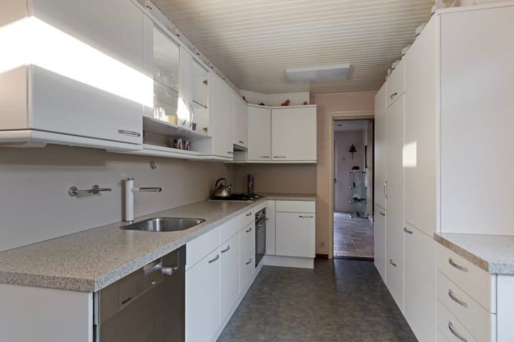 Photo 17 of Lijsterlaan 11