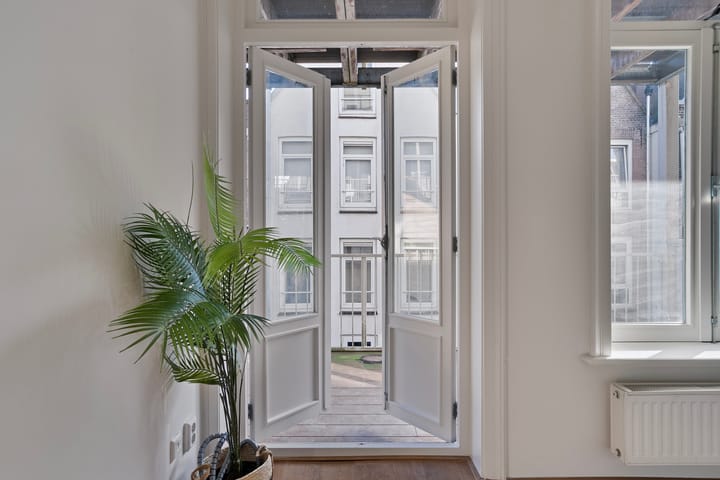 Foto 14 van Albert Cuypstraat 154-2