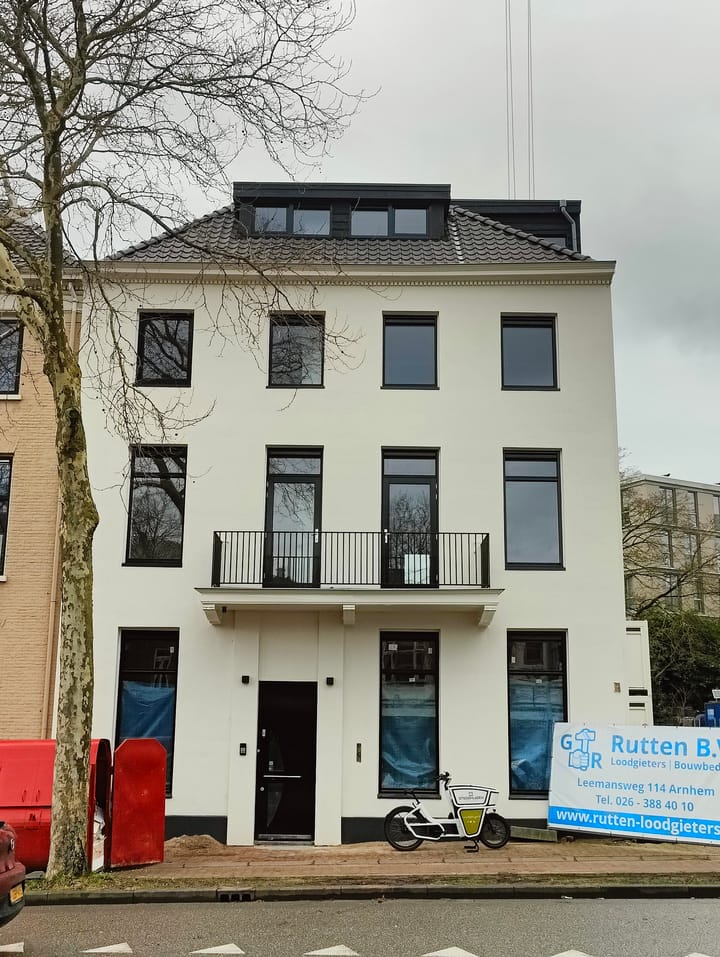 Photo 2 of Nieuwe Plein 7-1