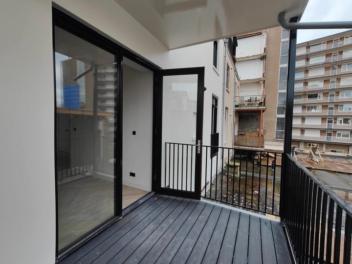 Photo 14 of Nieuwe Plein 7-1