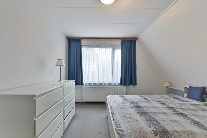 Foto 16 van Esdoornstraat 14