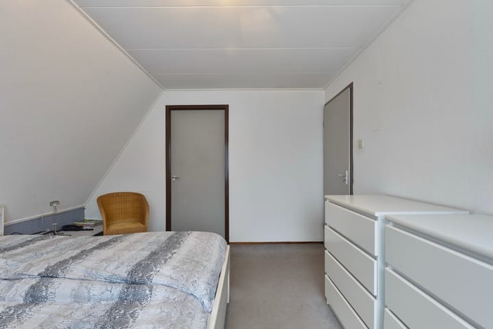 Foto 17 van Esdoornstraat 14