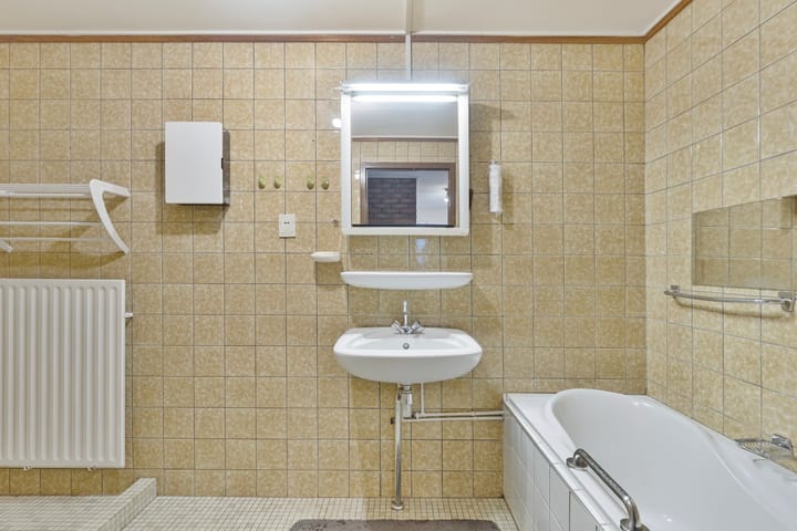 Foto 18 van Esdoornstraat 14