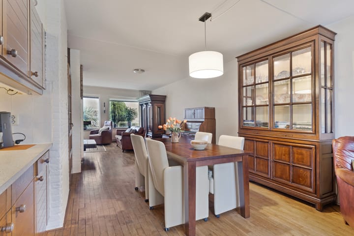 Foto 9 van Esdoornstraat 14