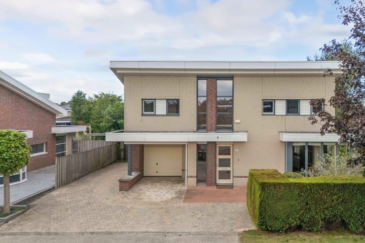 Photo 42 of Birdielaan 79