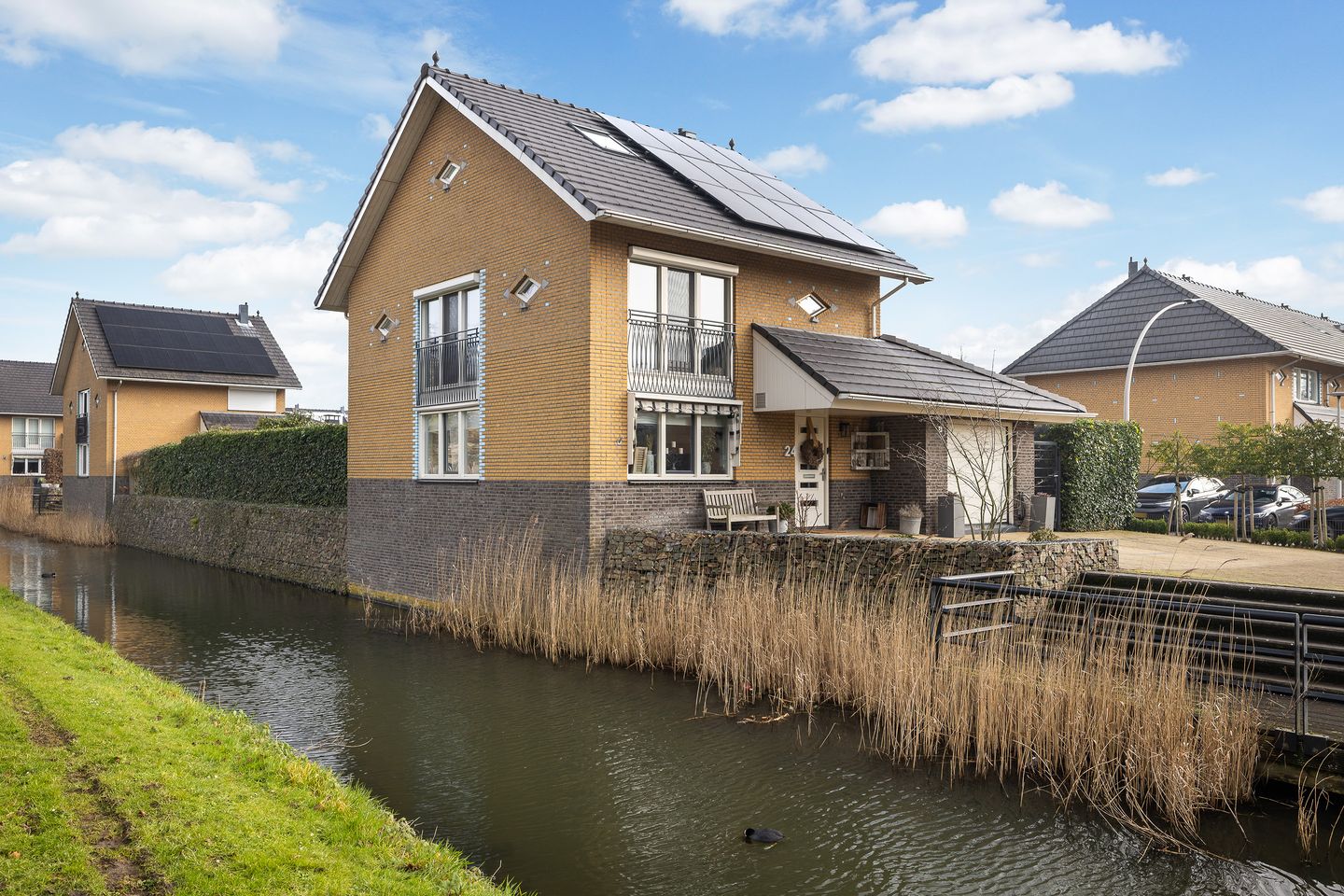 Huis verkocht: Dadelgaarde 24 3344 RN Hendrik-Ido-Ambacht [Funda]