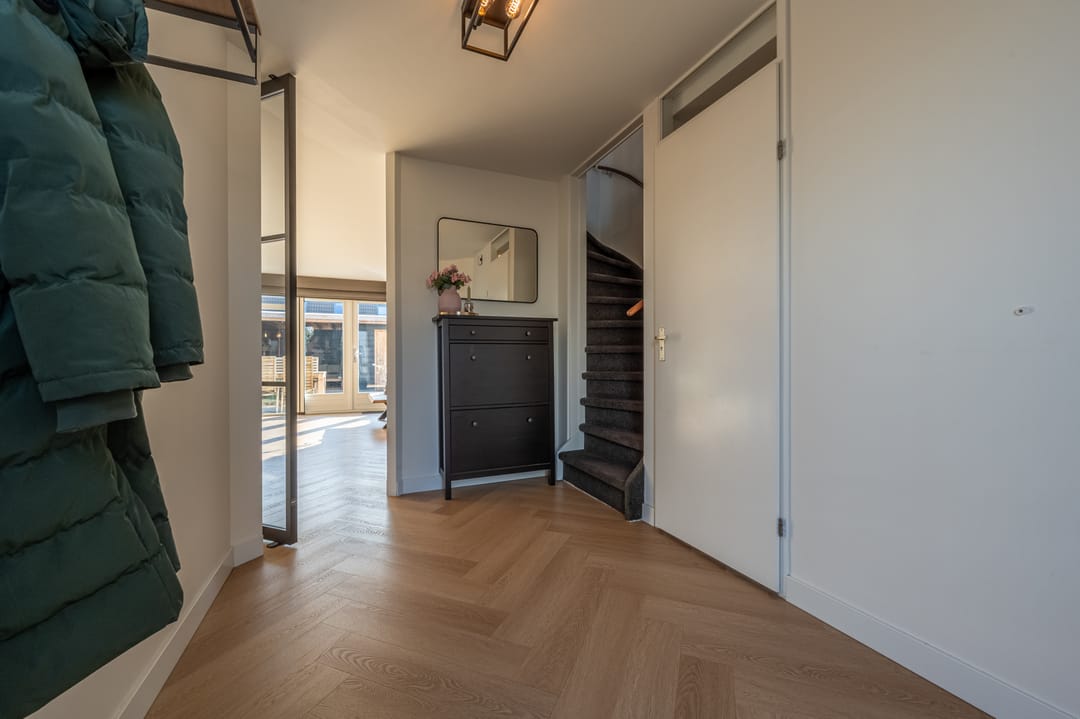 Foto 8 van Troubadour 5-E