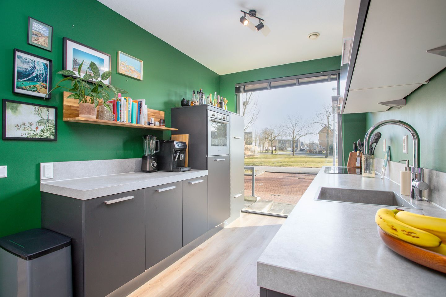 Photo 10 of Simon Vestdijkstraat 27