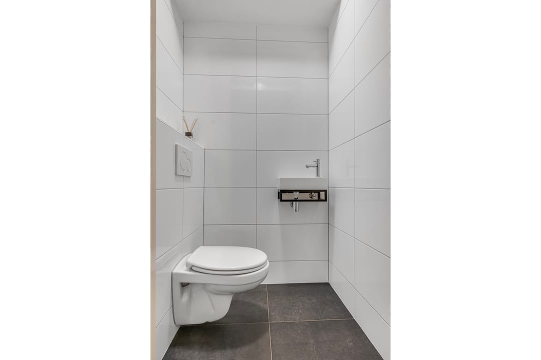 Photo 16 of Stationsweg 2-2