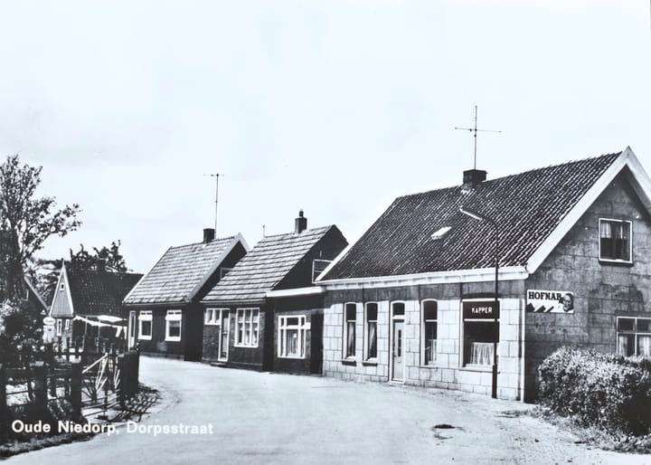 Photo 4 of Dorpsstraat 25