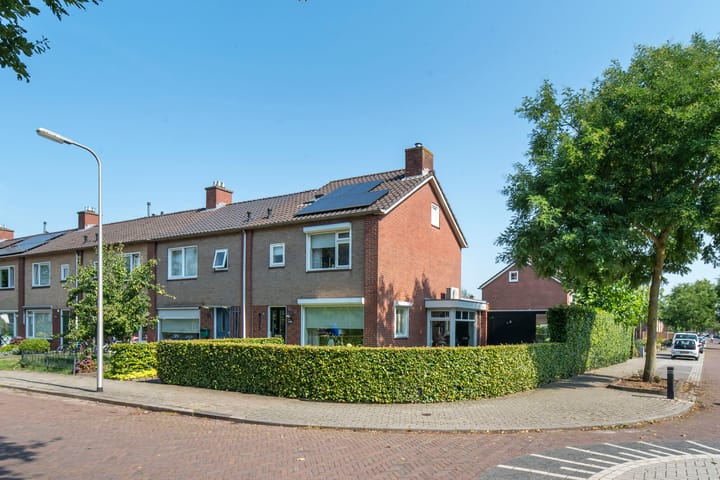 Foto 3 van Johannes Vermeerstraat 35