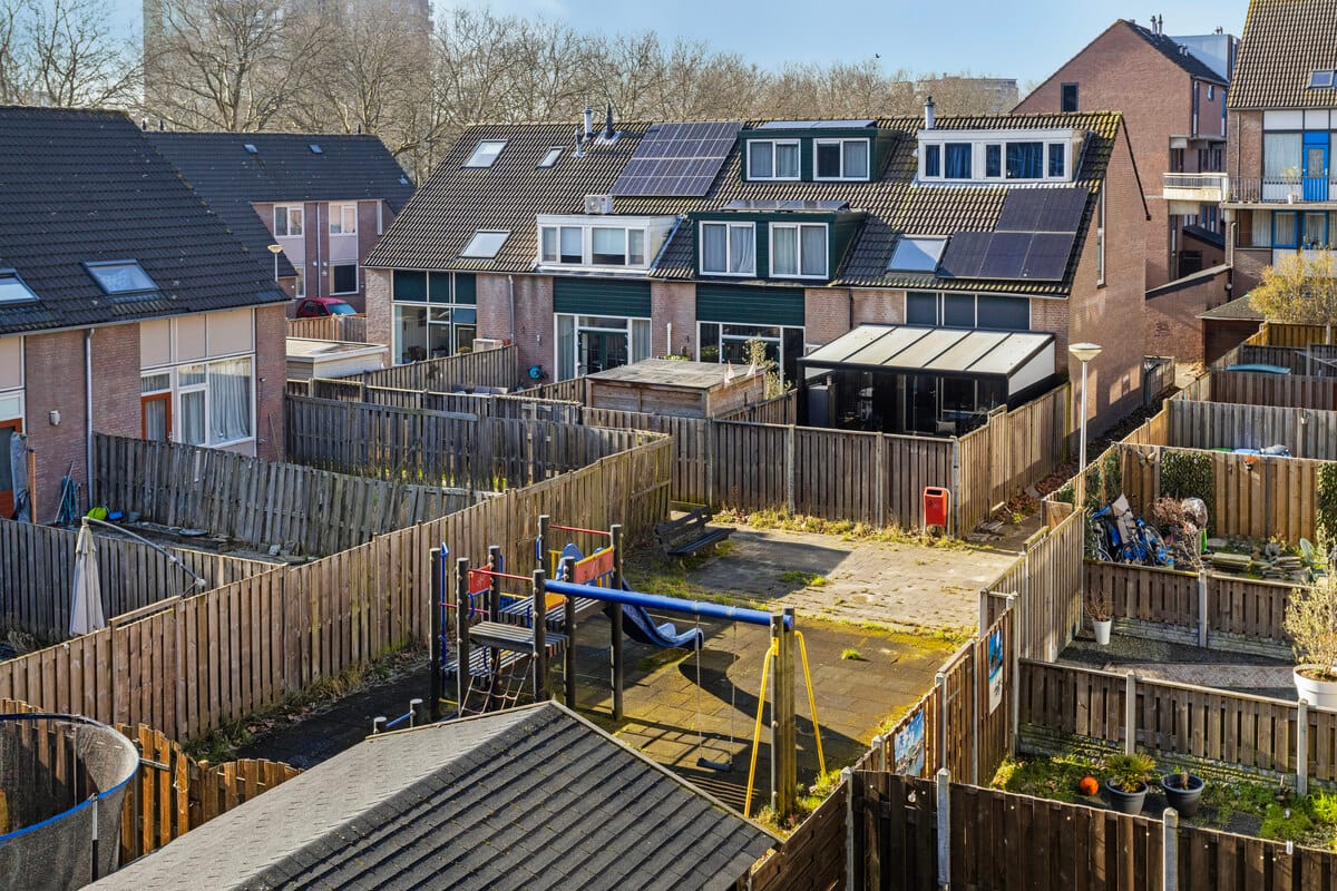 Foto 15 van J. Sasboutstraat 12